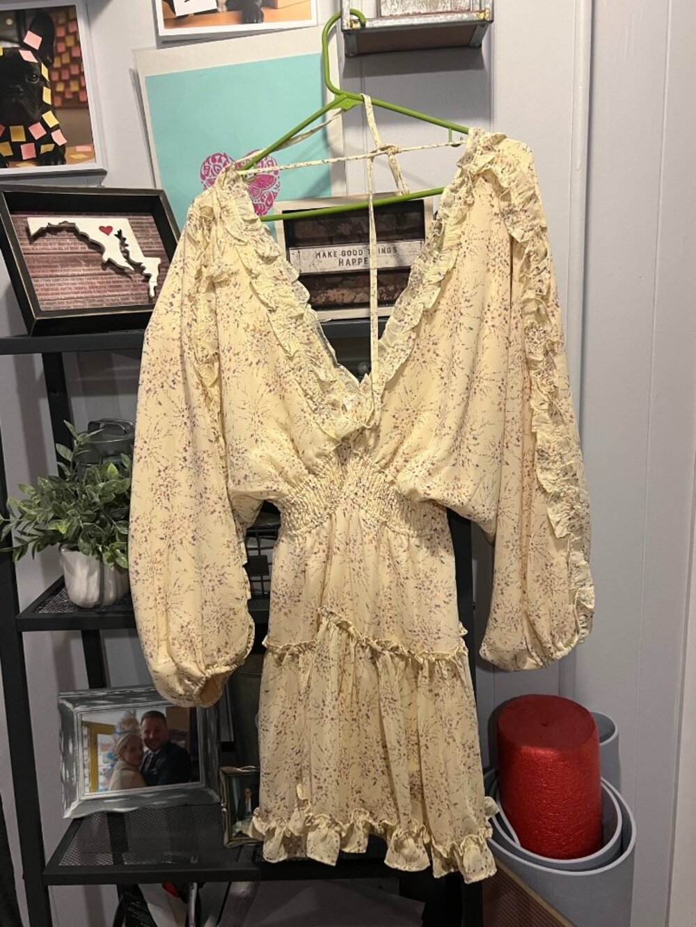 Storia Cream Floral Ruffle Mini Dress Size M Smocked Waist Long Sleeve Boho